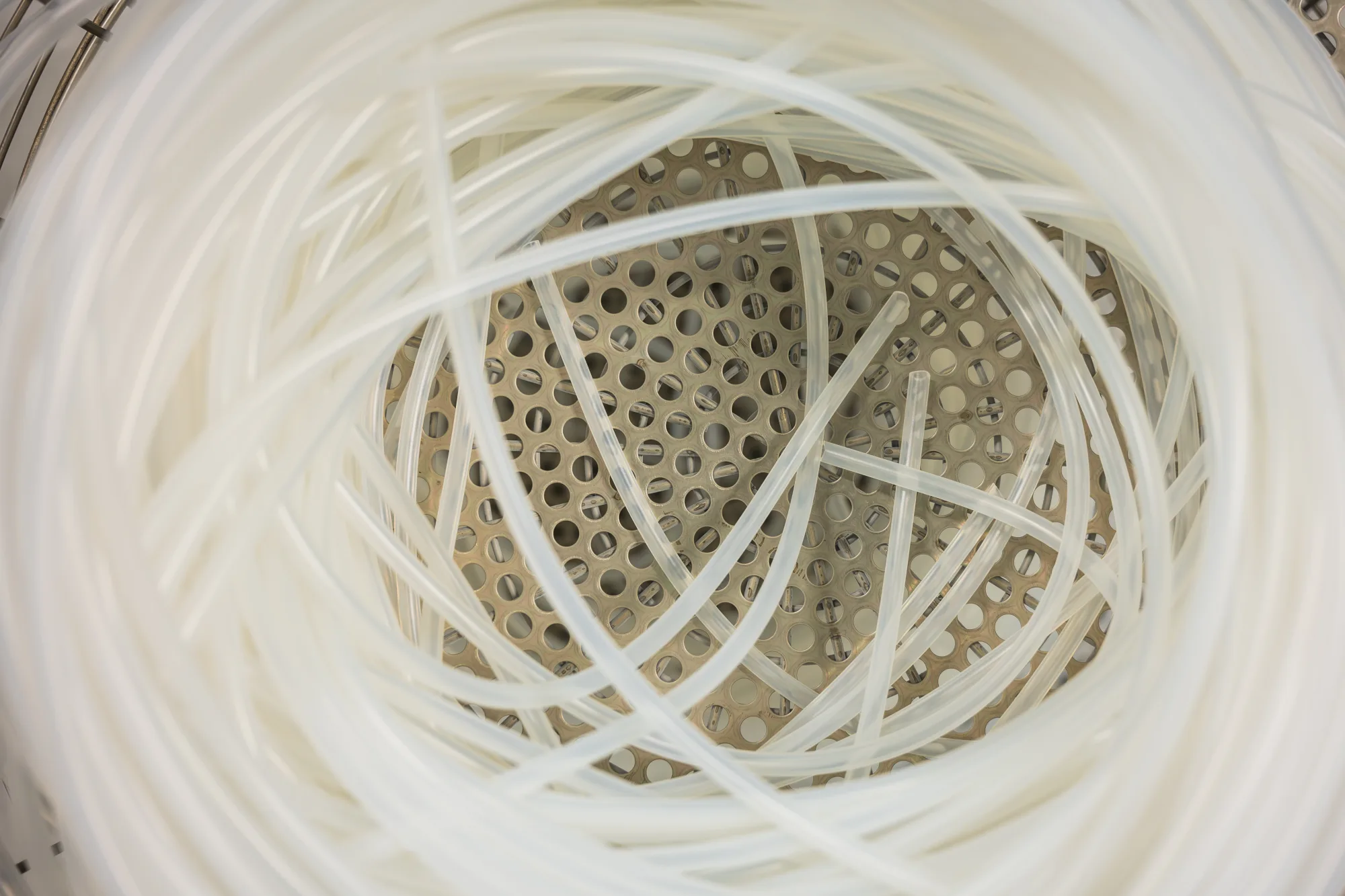 Extrusión de tubo médico en sala blanca