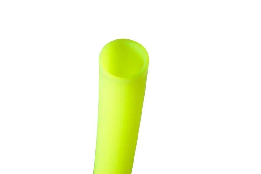 Tubo de silicona extruido en amarillo fluorescente