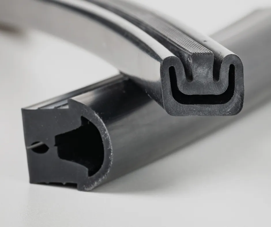 Profilé compact (plein)